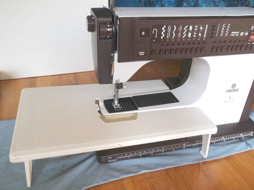 Viking Husqvarna 6690 Electronic Sewing Machine